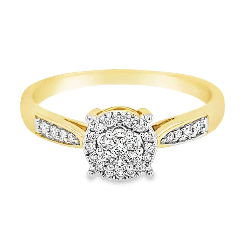 Yellow gold ring with 0.15 carat Diamond