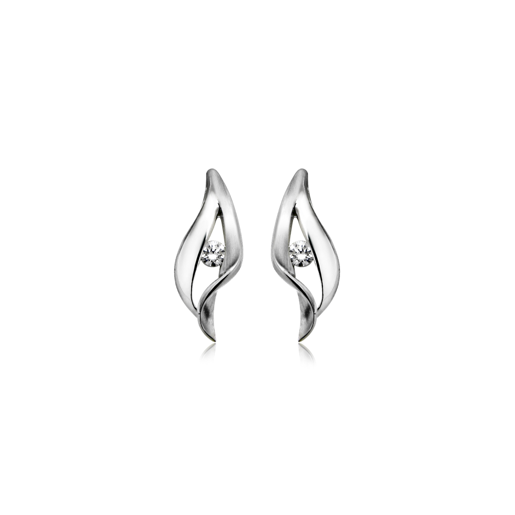 O018 Zilveren oorstekers Fantasie Mat/Glans met Zirkonia steen