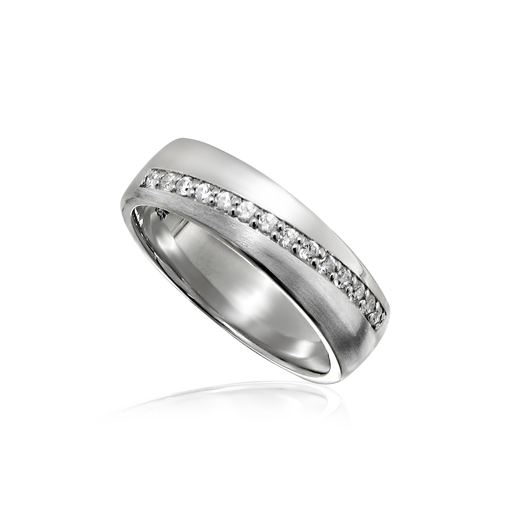 R007 Zilveren ring Mat/Glans met rij Zirkonia stenen maat 18