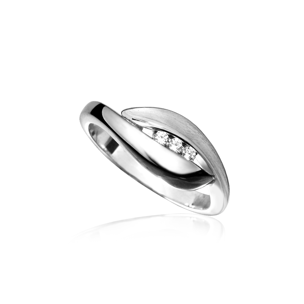 R008 Zilveren ring Mat/Glans met Zirkonia stenen maat 17,5
